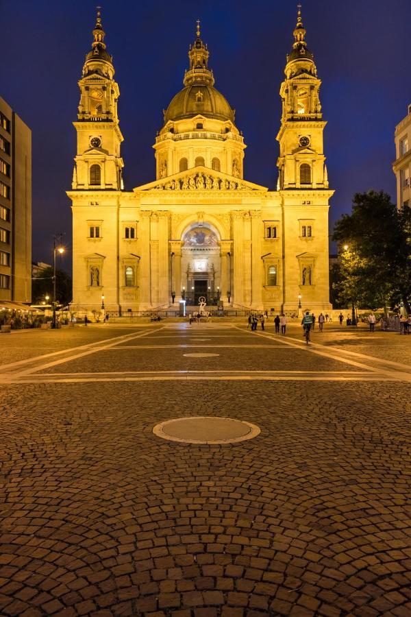 Basilika View Imperial Suite -Sas Street -Need Reservation For Free Parking Budapest Exterior foto