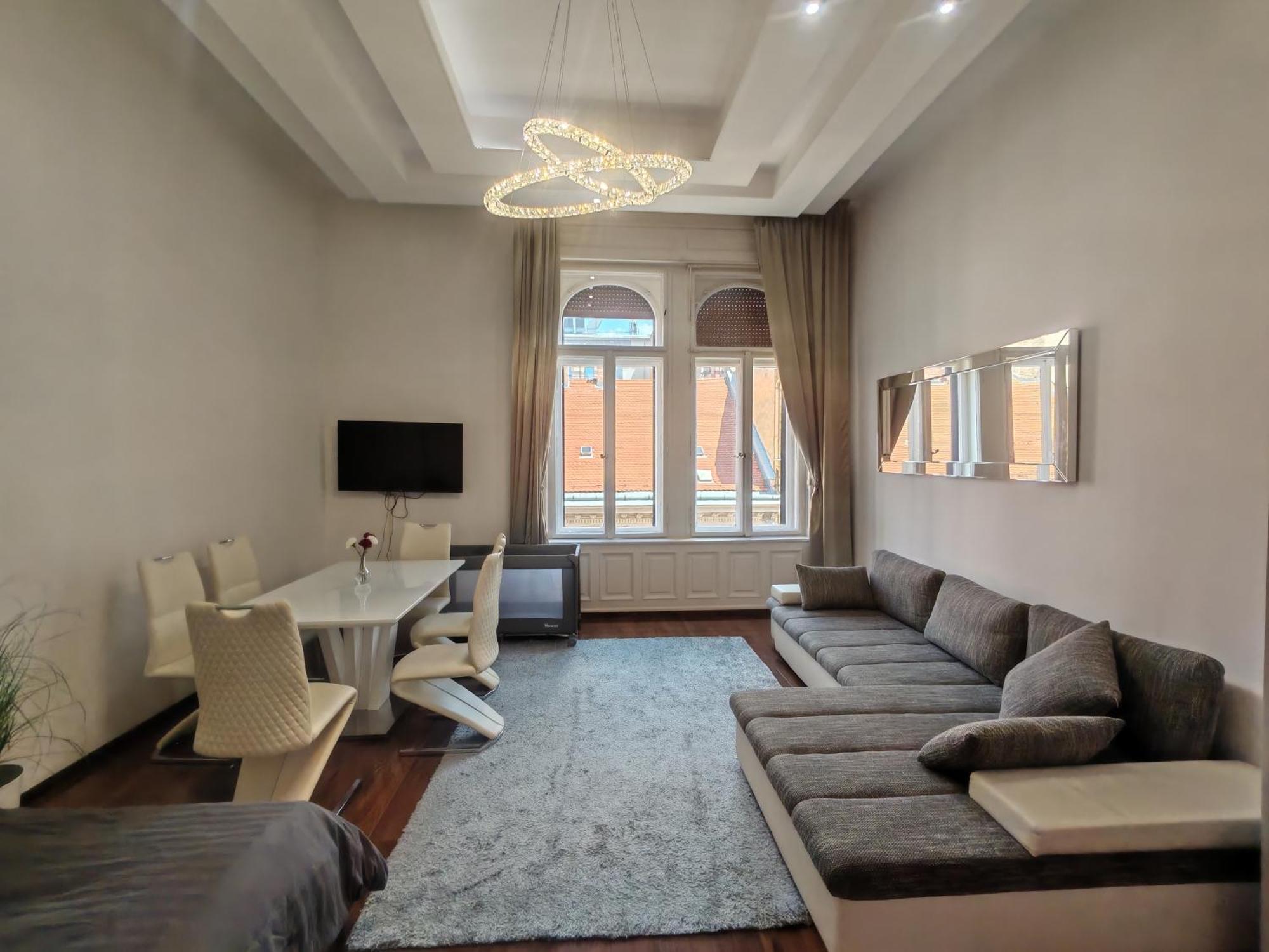 Basilika View Imperial Suite -Sas Street -Need Reservation For Free Parking Budapest Exterior foto