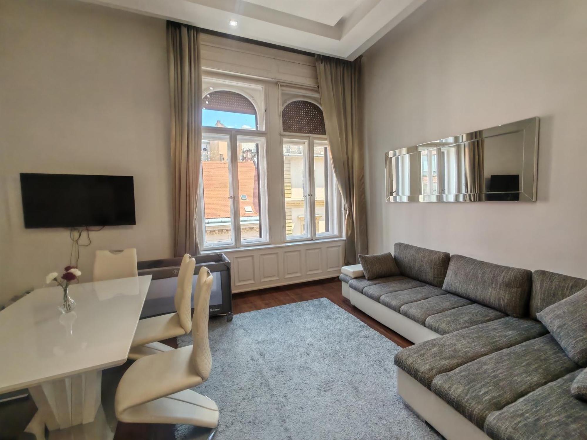 Basilika View Imperial Suite -Sas Street -Need Reservation For Free Parking Budapest Exterior foto